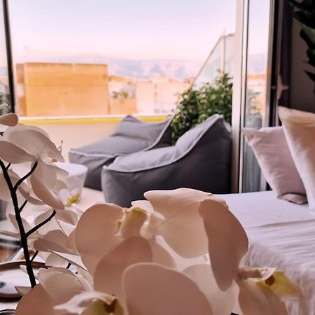 Апартаменты Heated Plunge Pool & Firepit Acropolis Penthouse Афины Экстерьер фото