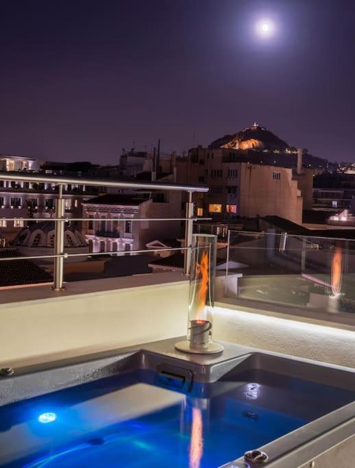 Апартаменты Heated Plunge Pool & Firepit Acropolis Penthouse Афины Экстерьер фото