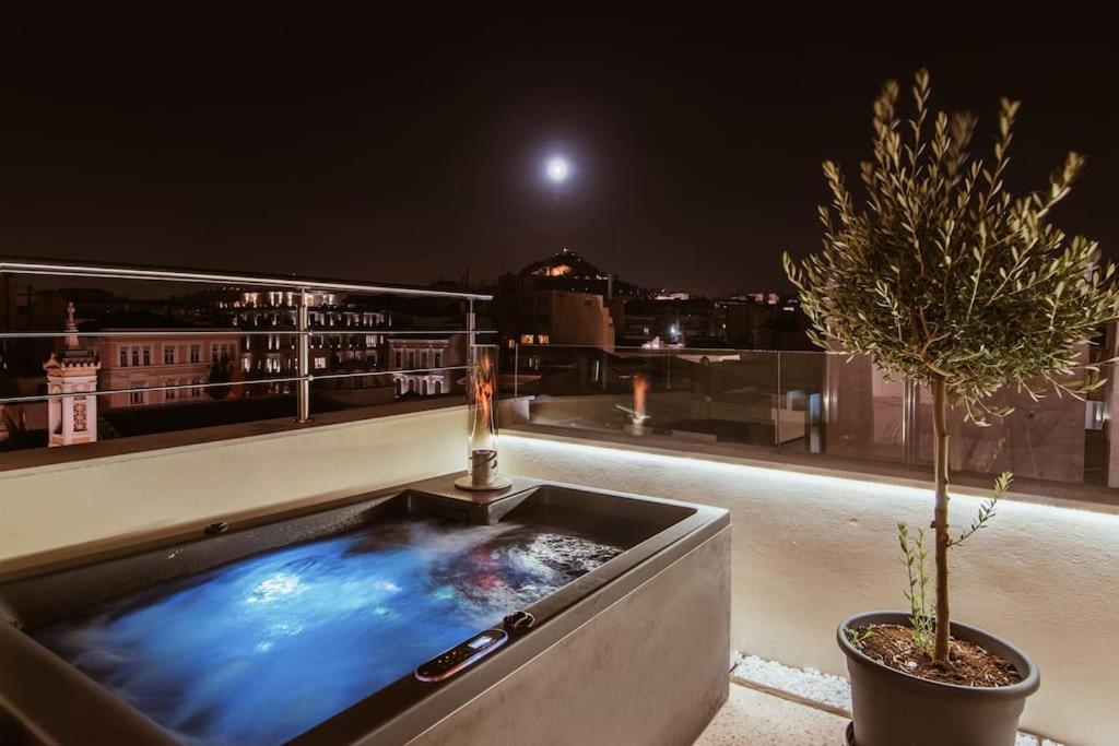 Апартаменты Heated Plunge Pool & Firepit Acropolis Penthouse Афины Экстерьер фото